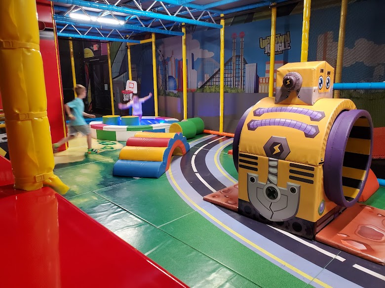 Uptown Jungle Fun Park | Peoria, AZ Peoria photo 8